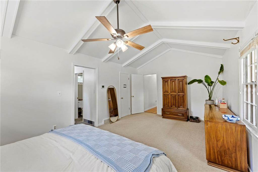 9718 Belinder Road Leawood, KS 66206 - Photo 12 of 23