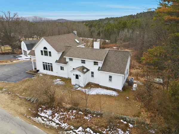 $949,900 | 257 Meredith Neck Road, Meredith, NH 03253