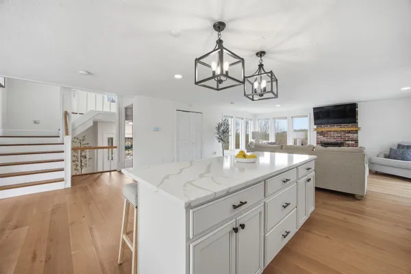 $949,900 | 257 Meredith Neck Road, Meredith, NH 03253