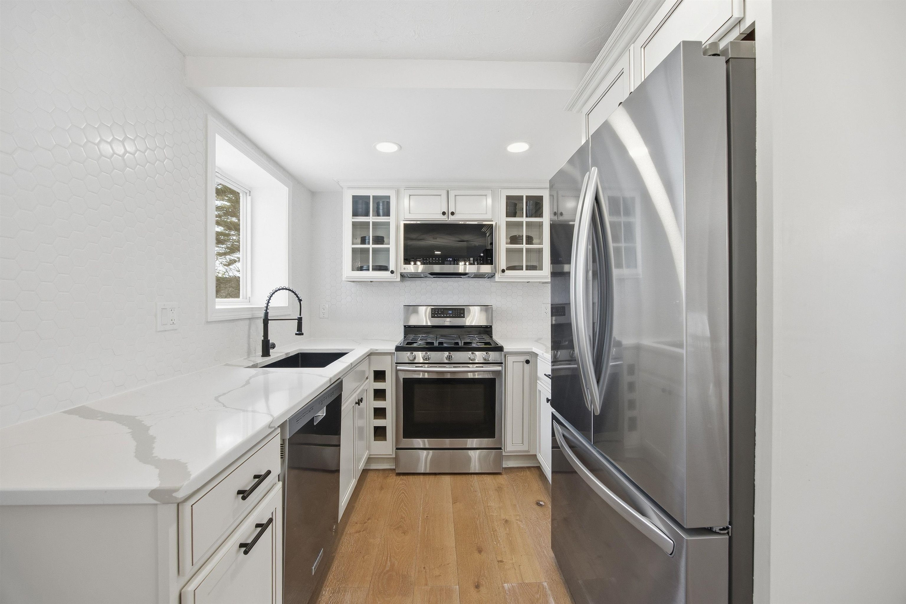 257 Meredith Neck Road Meredith, NH 03253 - Photo 17 of 40