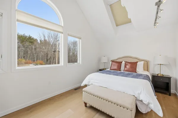 $949,900 | 257 Meredith Neck Road, Meredith, NH 03253