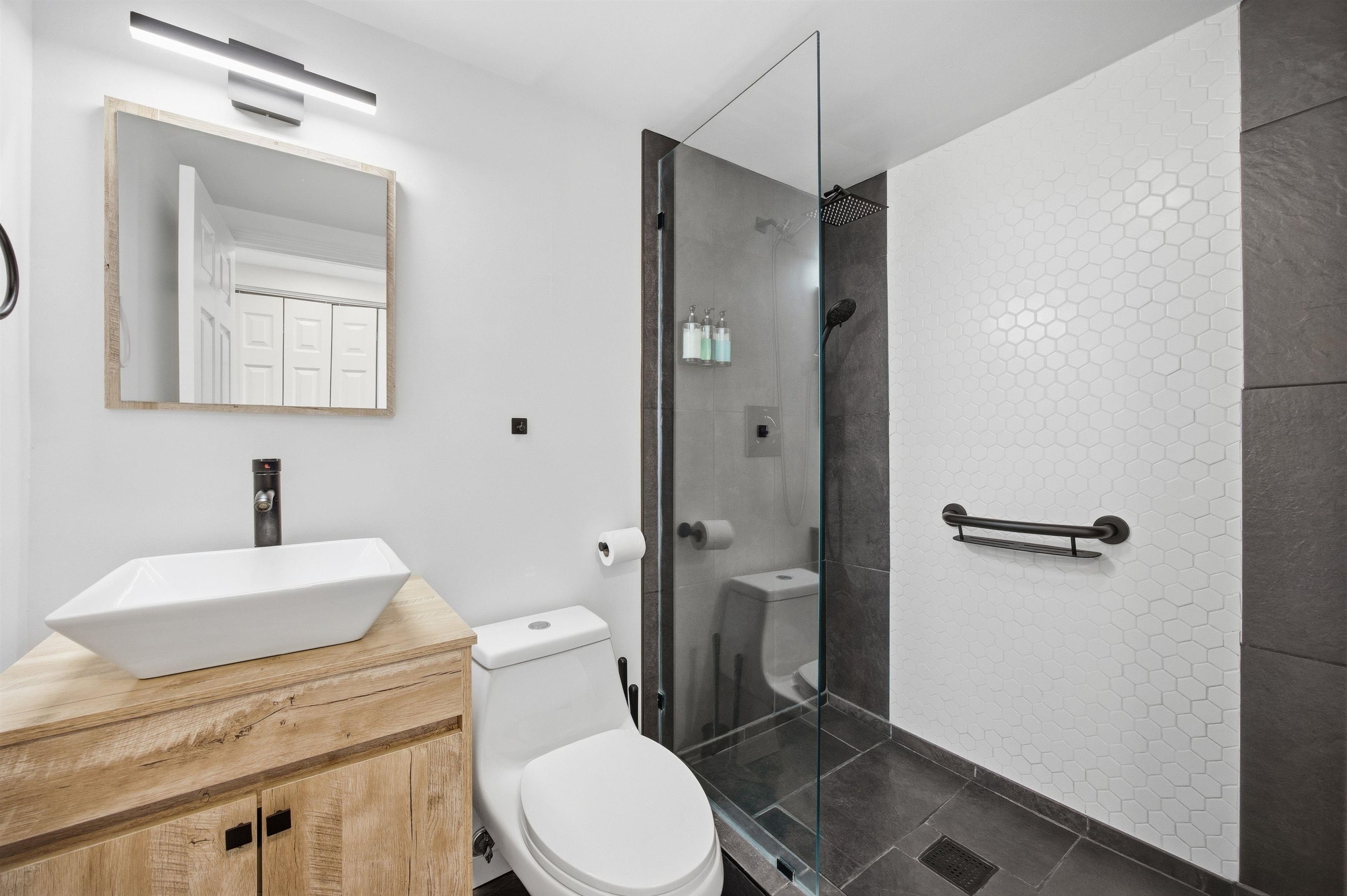 257 Meredith Neck Road Meredith, NH 03253 - Photo 33 of 40