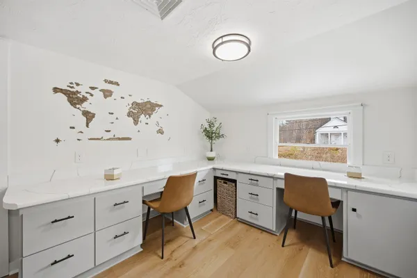 $949,900 | 257 Meredith Neck Road, Meredith, NH 03253