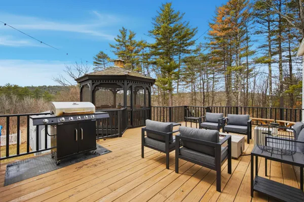 $949,900 | 257 Meredith Neck Road, Meredith, NH 03253