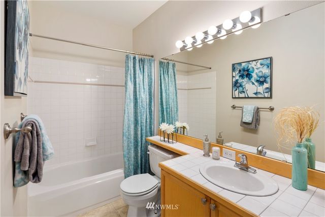 $435,000 | 17019 123rd Place Northeast, Unit T202, Bothell, WA 98011