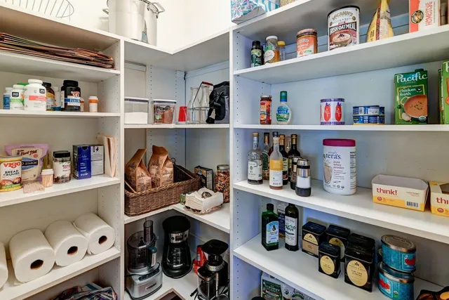 $949,900 | 1115 Ireland Drive, Waunakee, WI 53597