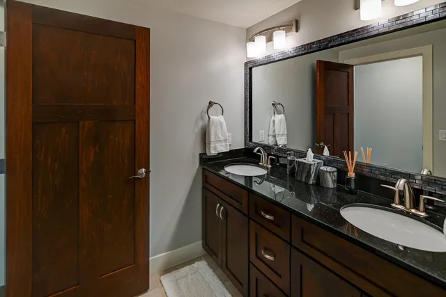 $949,900 | 1115 Ireland Drive, Waunakee, WI 53597