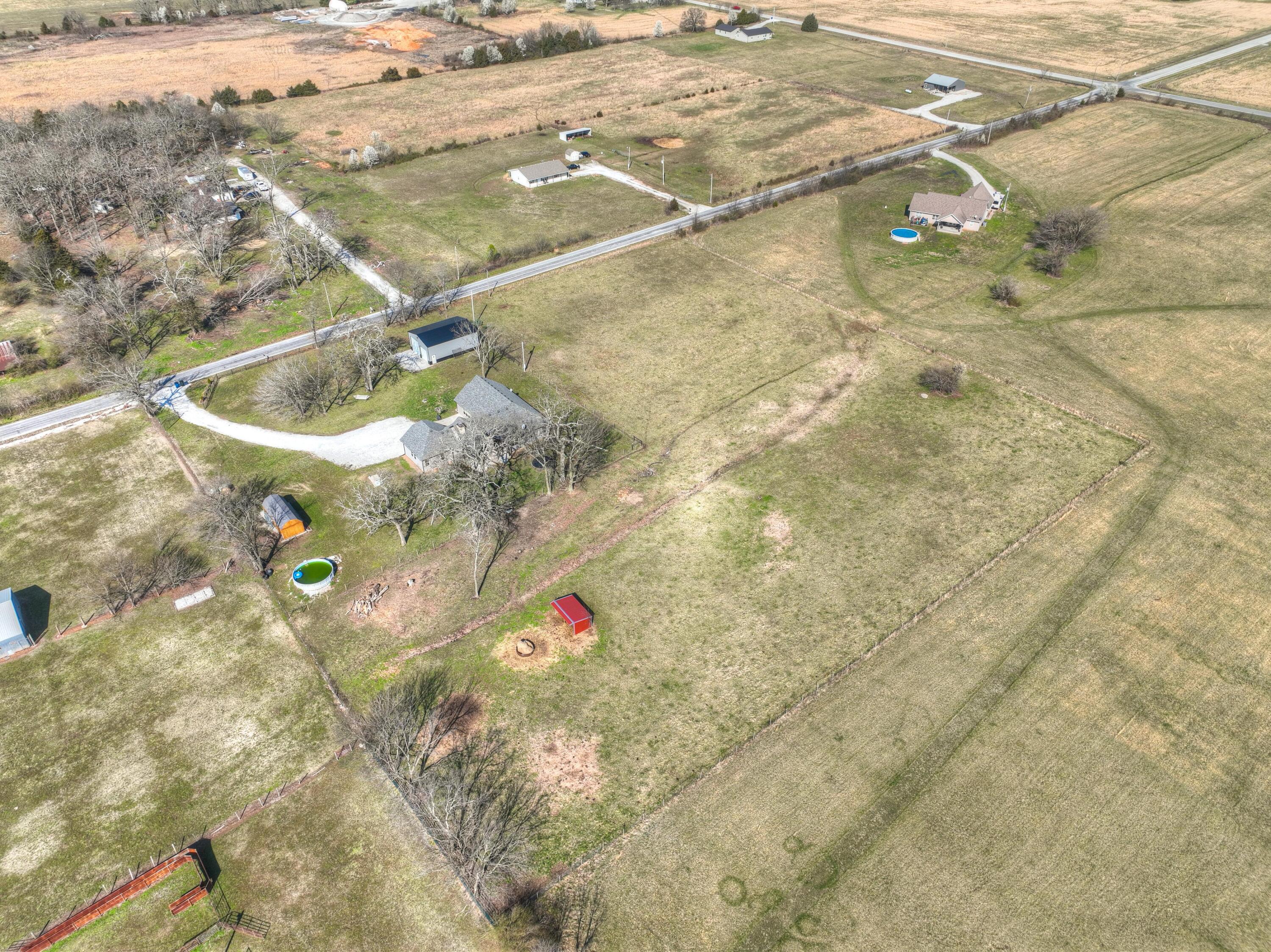 8161 Falcon Road Neosho, MO 64850 - Photo 63 of 68 063