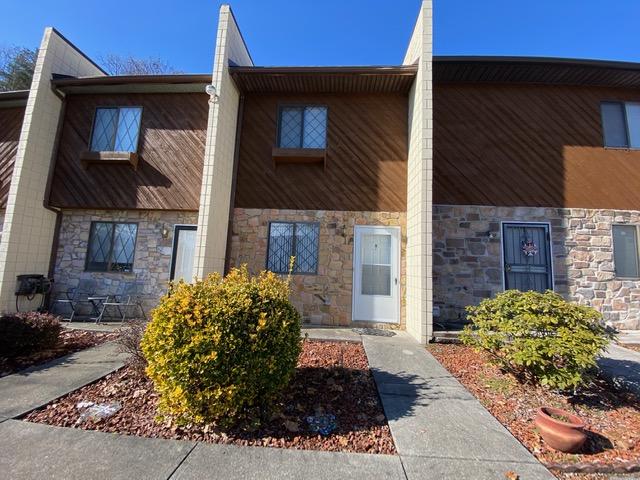 2705 Sood Road, Unit D Knoxville, TN 37921 - Photo 2 of 15 IMG_6443