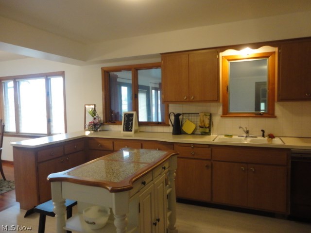 4733 Roadoan Road Cleveland, OH 44144 - Photo 12 of 34 Gallery Image 12