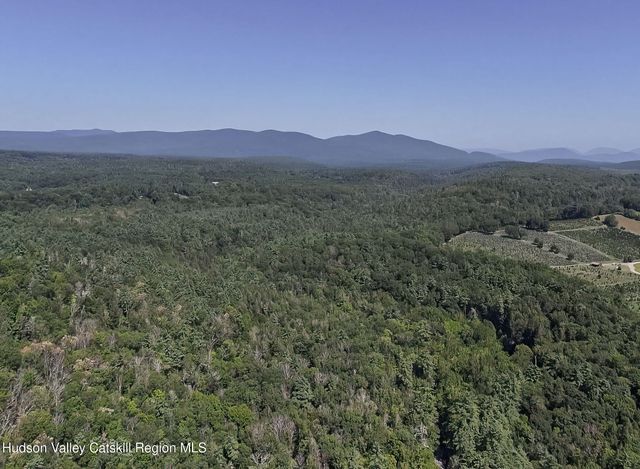a view of an ocean view