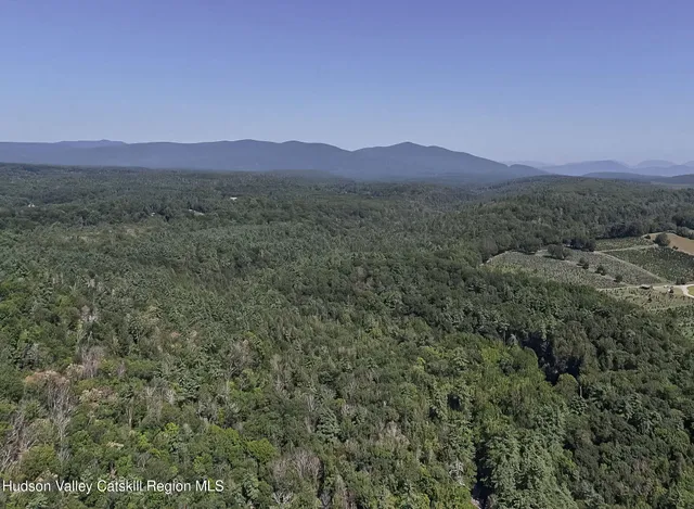 a view of an ocean view