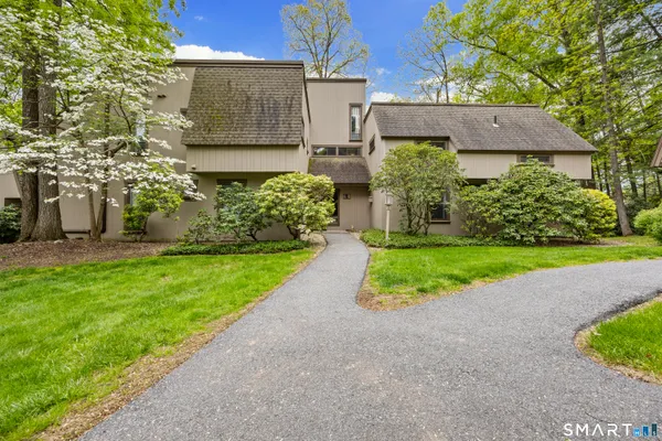 $309,900 | 58 Crocus Lane, Unit 58, Farmington, CT 06001