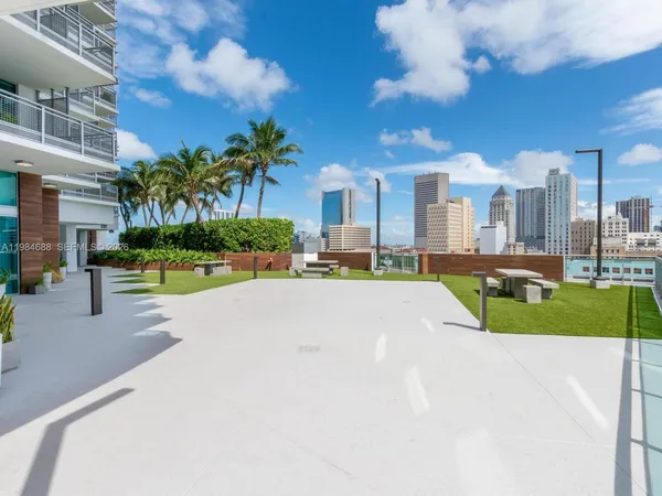 $2,600 | 350 South Miami Avenue, Unit 1409, Miami, FL 33130