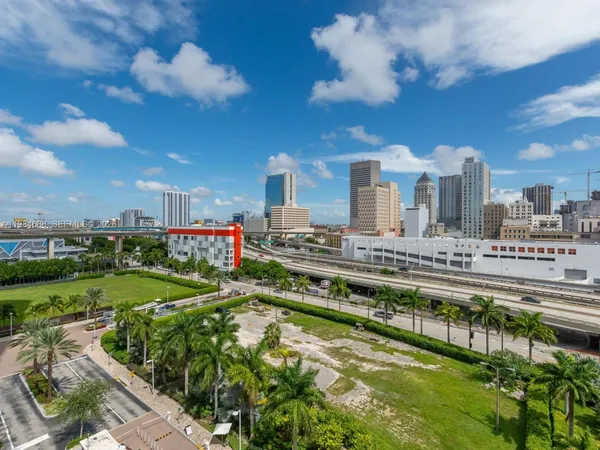 $2,600 | 350 South Miami Avenue, Unit 1409, Miami, FL 33130