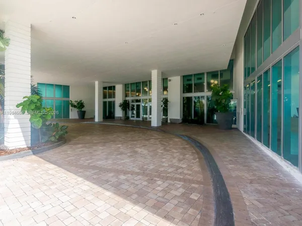 $2,600 | 350 South Miami Avenue, Unit 1409, Miami, FL 33130