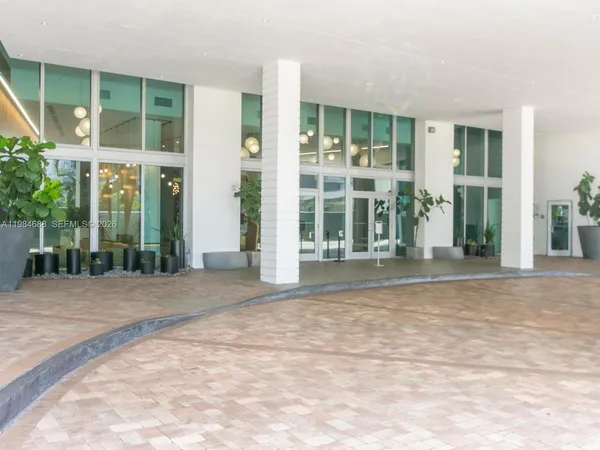 $2,600 | 350 South Miami Avenue, Unit 1409, Miami, FL 33130
