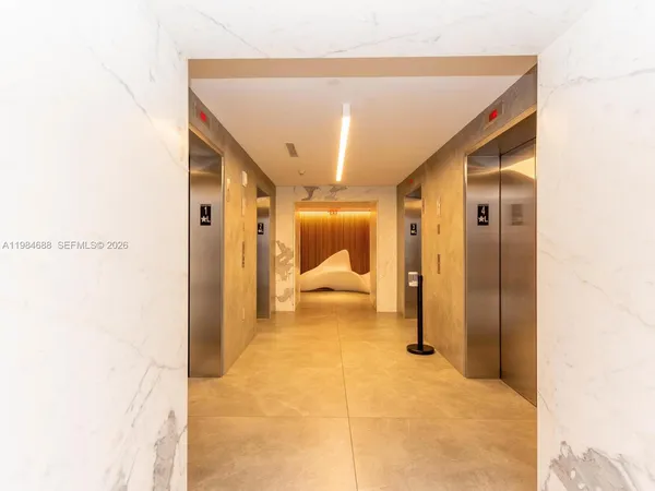$2,600 | 350 South Miami Avenue, Unit 1409, Miami, FL 33130