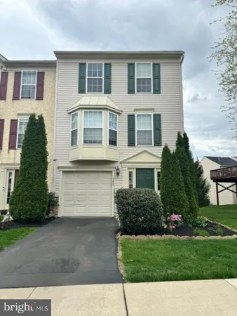 $2,675 | 202 Fox Trail, Unit 105, Parkesburg, PA 19365