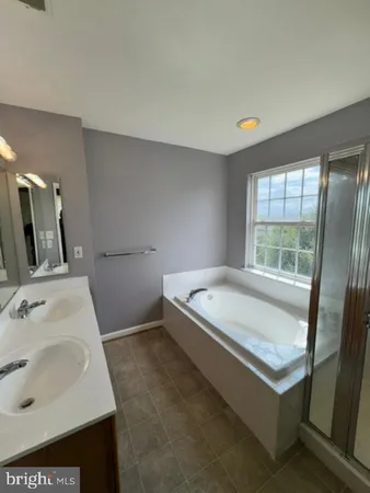 $2,675 | 202 Fox Trail, Unit 105, Parkesburg, PA 19365