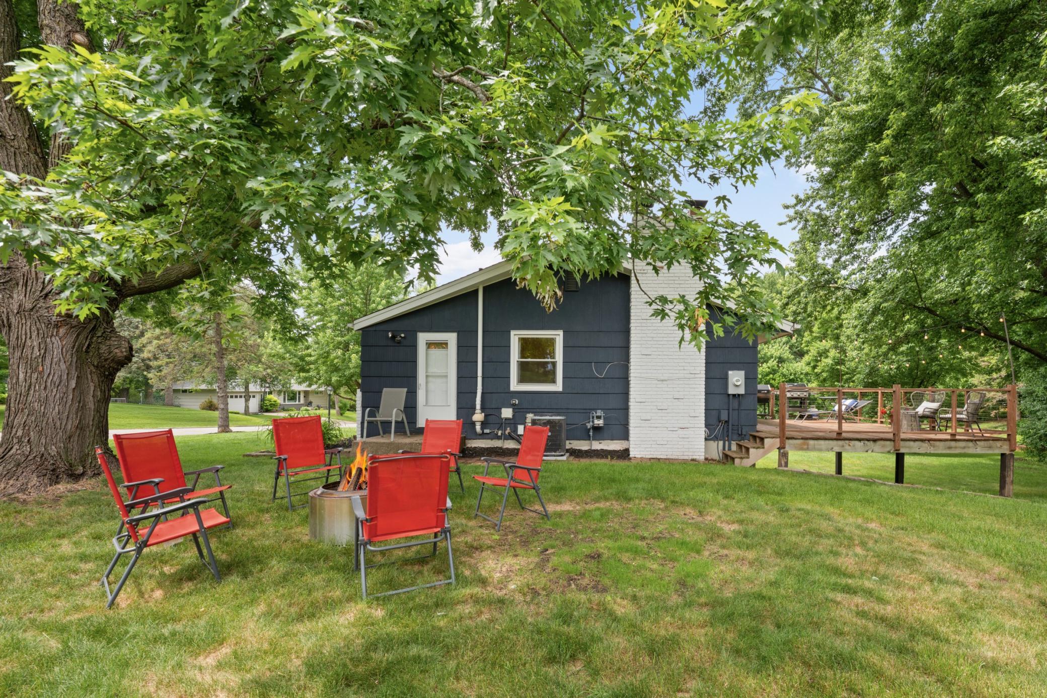 11200 Oakvale Road North Minnetonka, MN 55305 - Photo 28 of 37