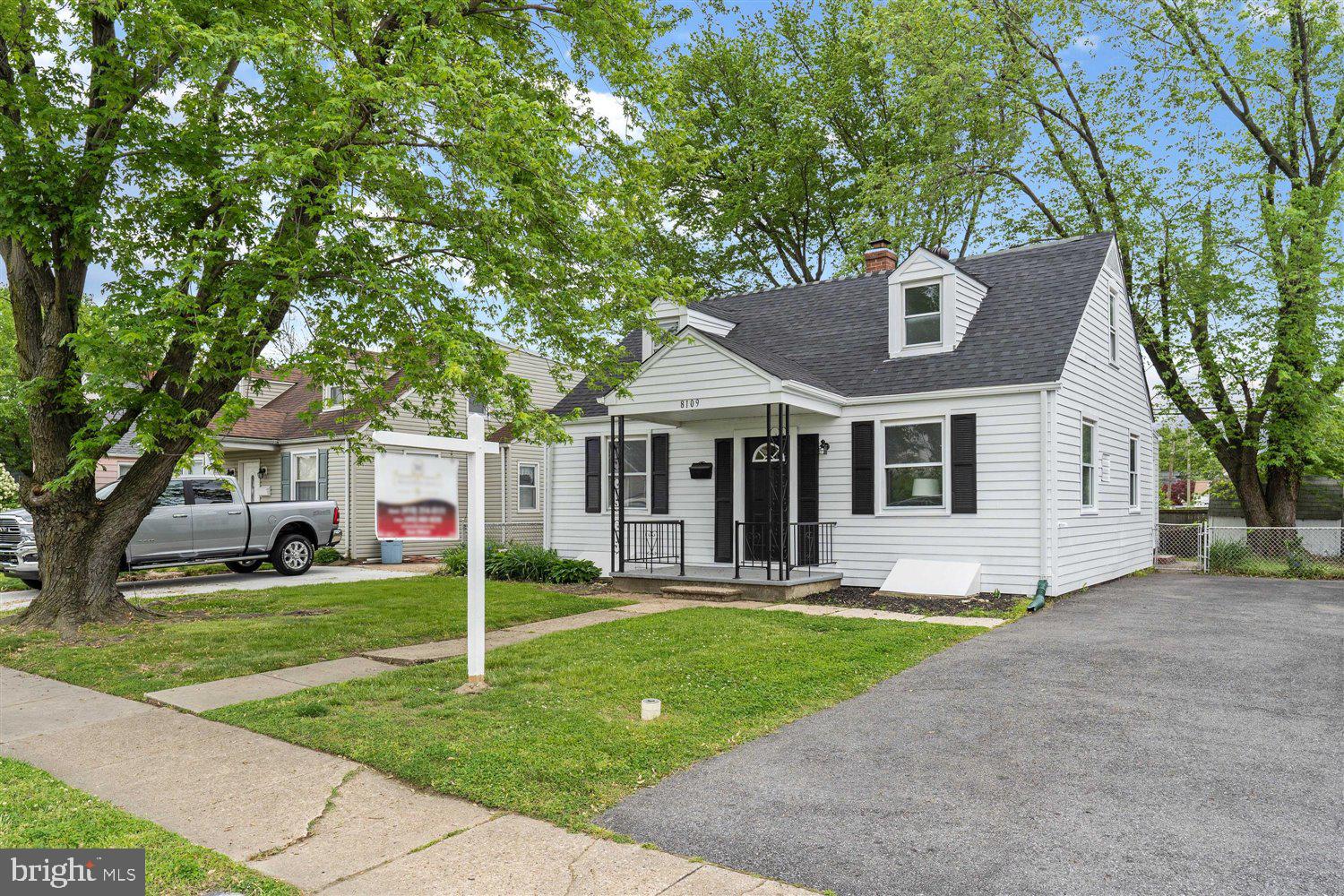 8109 Longpoint Road Baltimore, MD 21222 - Photo 2 of 33