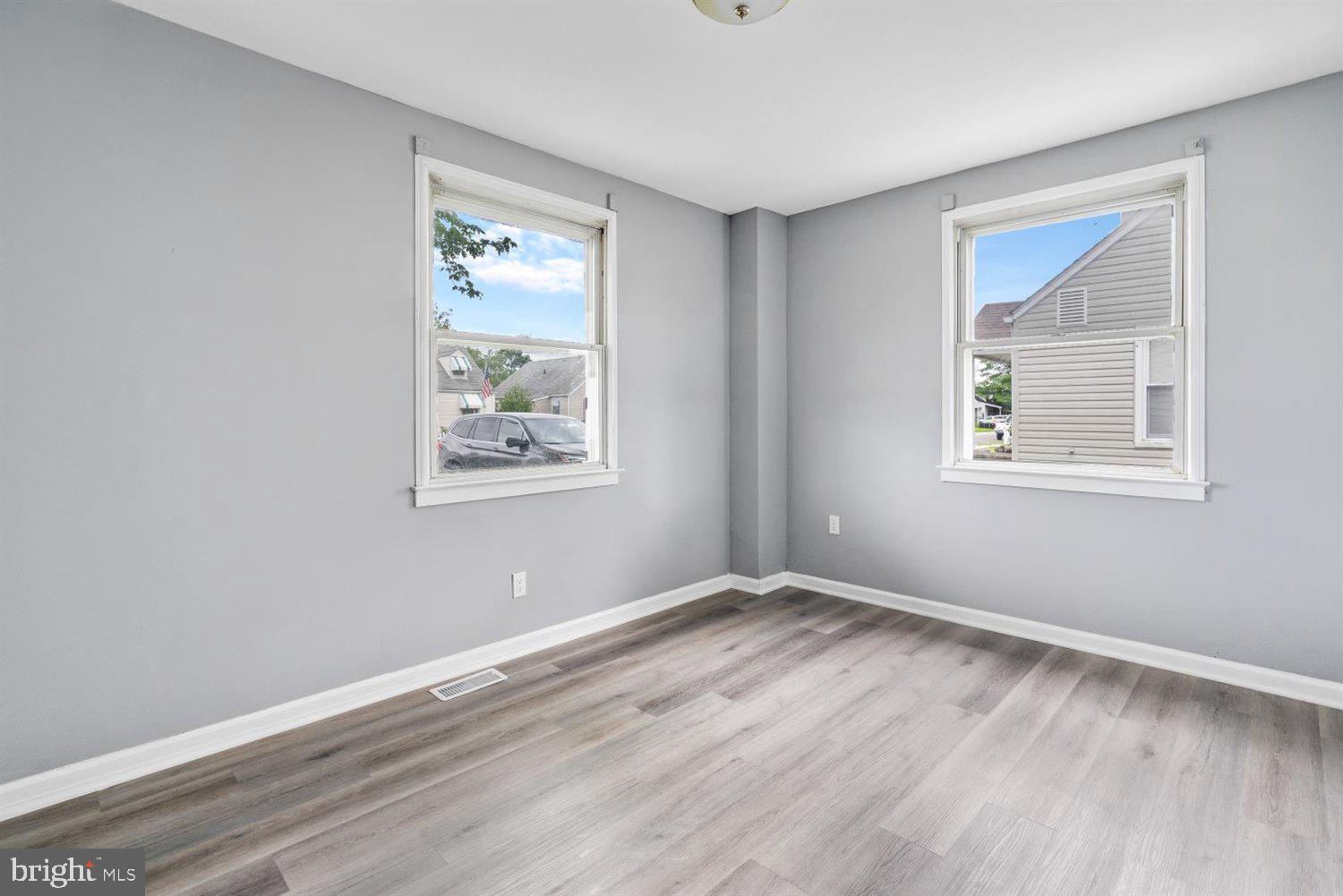 8109 Longpoint Road Baltimore, MD 21222 - Photo 12 of 33