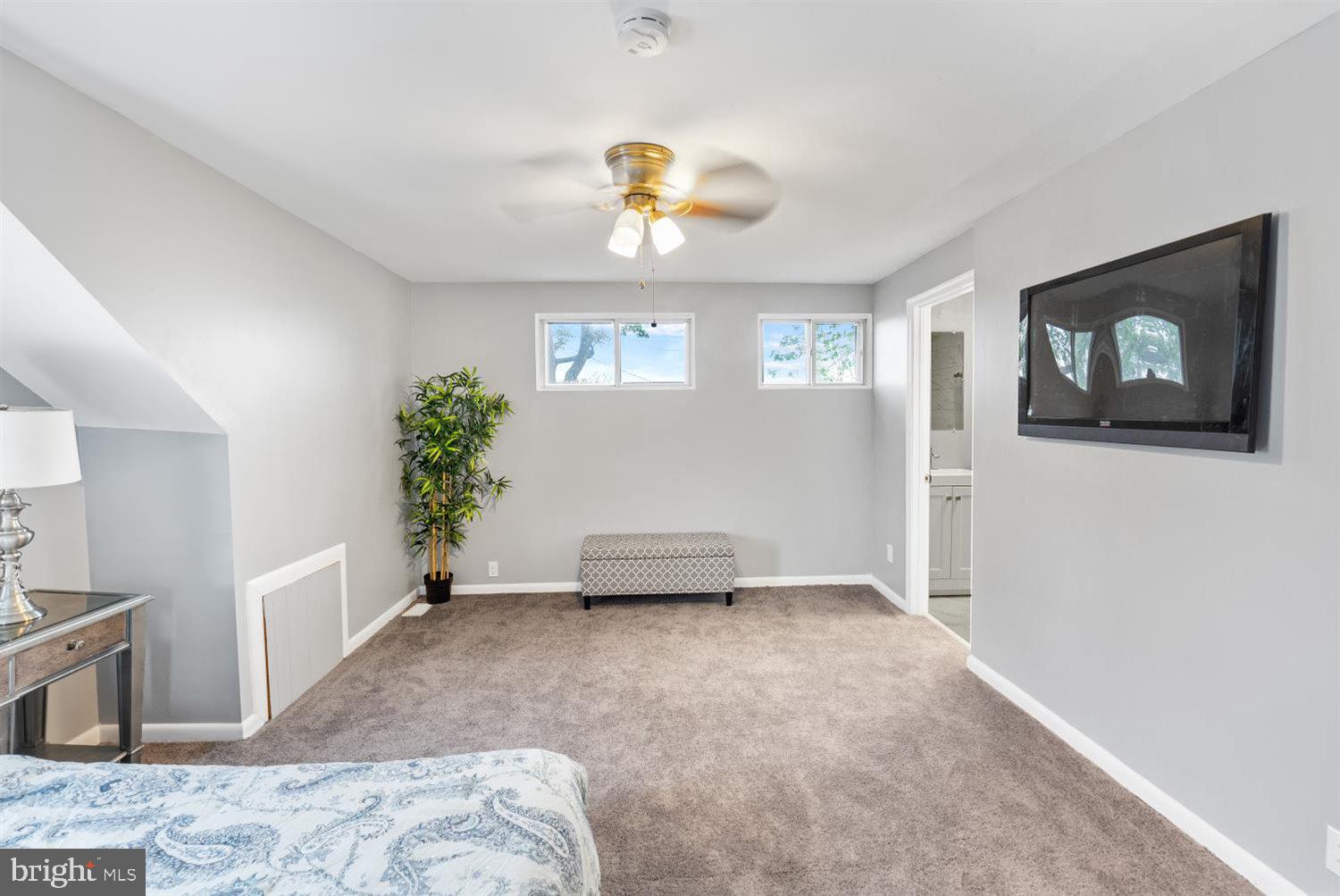 8109 Longpoint Road Baltimore, MD 21222 - Photo 22 of 33
