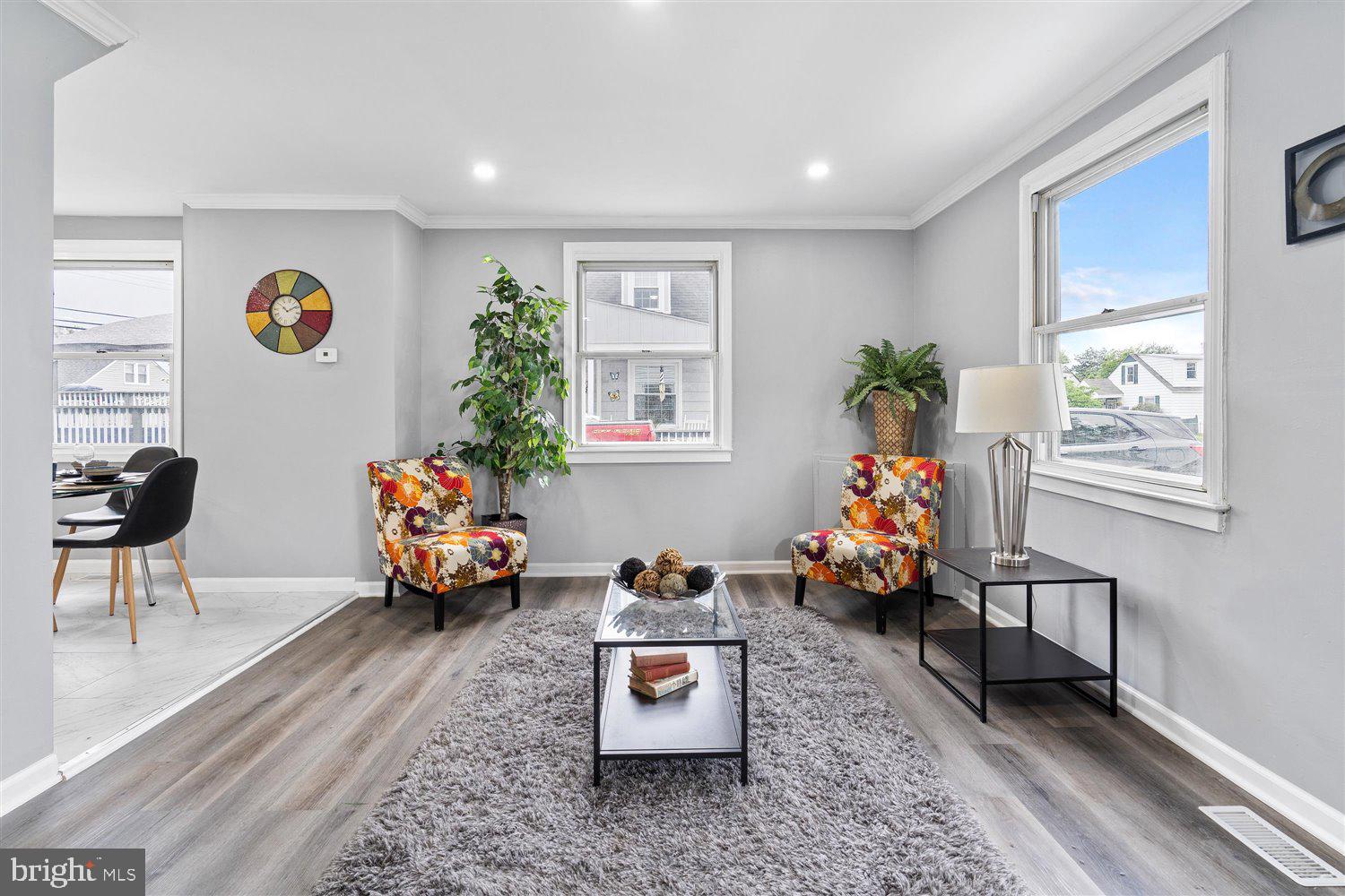 8109 Longpoint Road Baltimore, MD 21222 - Photo 5 of 33