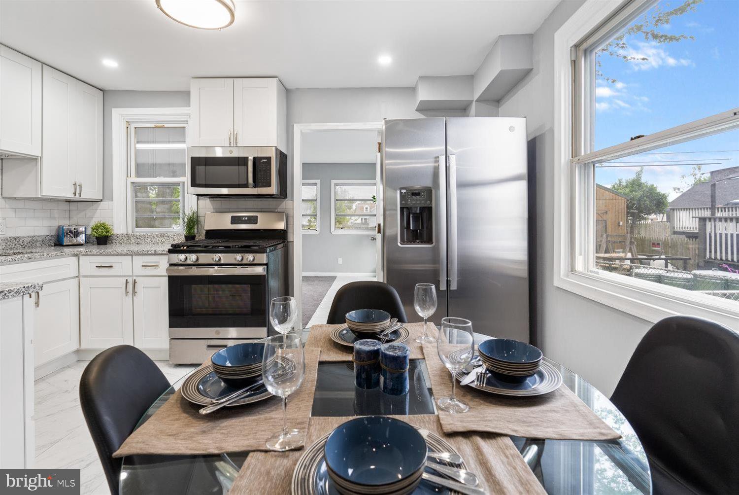 8109 Longpoint Road Baltimore, MD 21222 - Photo 8 of 33