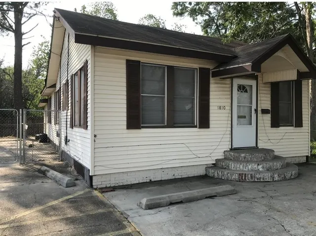 $1,325 | 1810 Kirkman Street, Lake Charles, LA 70601