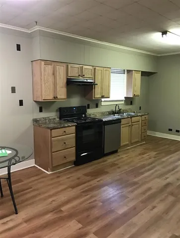 $1,325 | 1810 Kirkman Street, Lake Charles, LA 70601