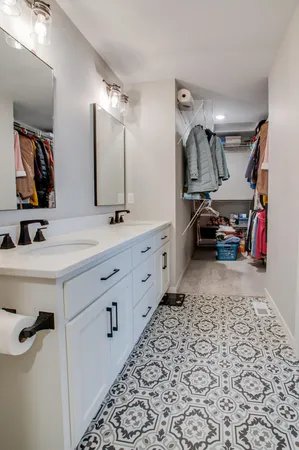 $345,000 | 628 10th Avenue North, Fargo, ND 58102