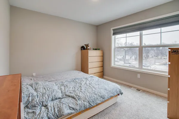 $345,000 | 628 10th Avenue North, Fargo, ND 58102