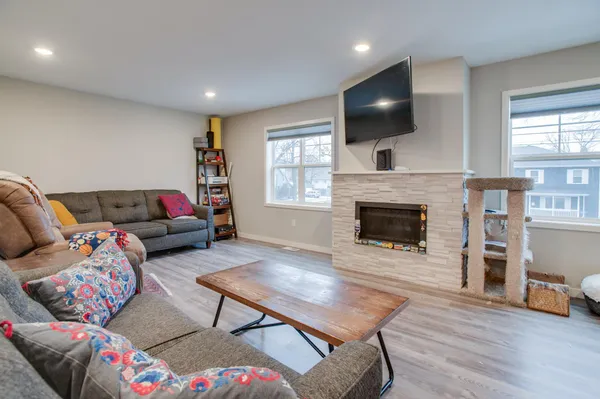 $345,000 | 628 10th Avenue North, Fargo, ND 58102