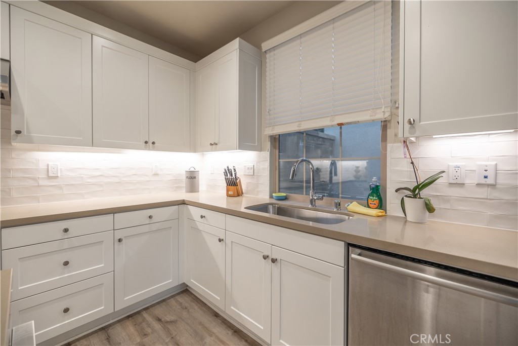 114 Falcon Ridge Irvine, CA 92618 - Photo 11 of 32