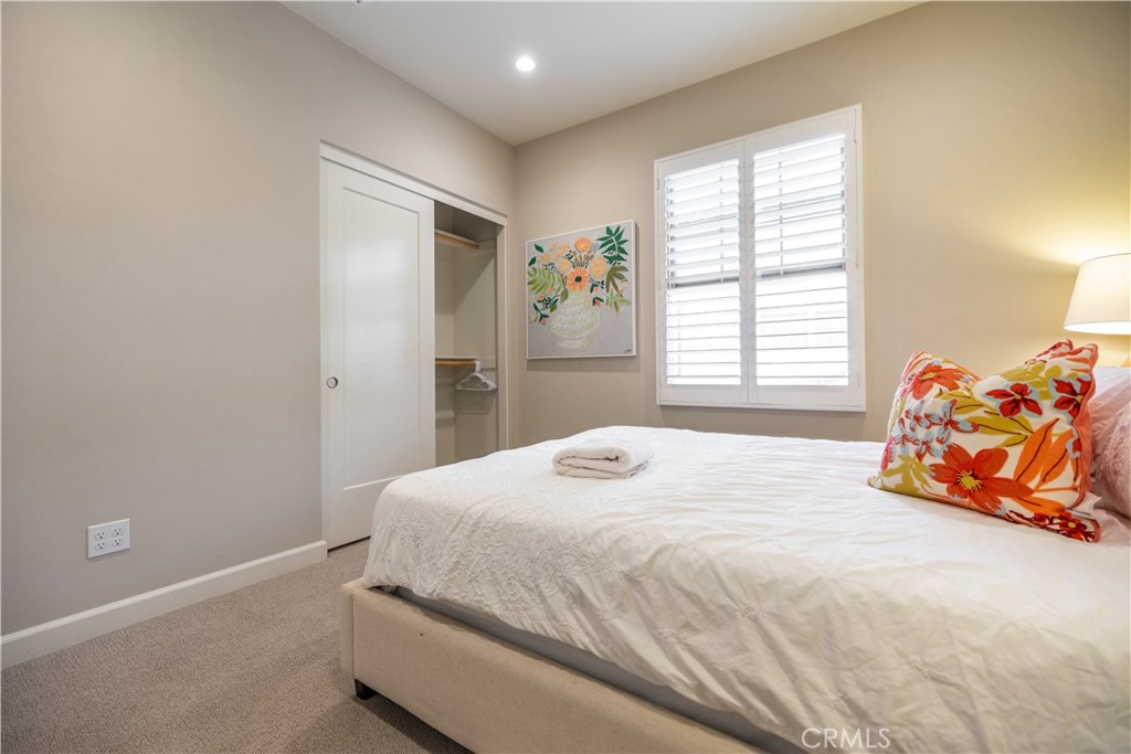 114 Falcon Ridge Irvine, CA 92618 - Photo 17 of 32