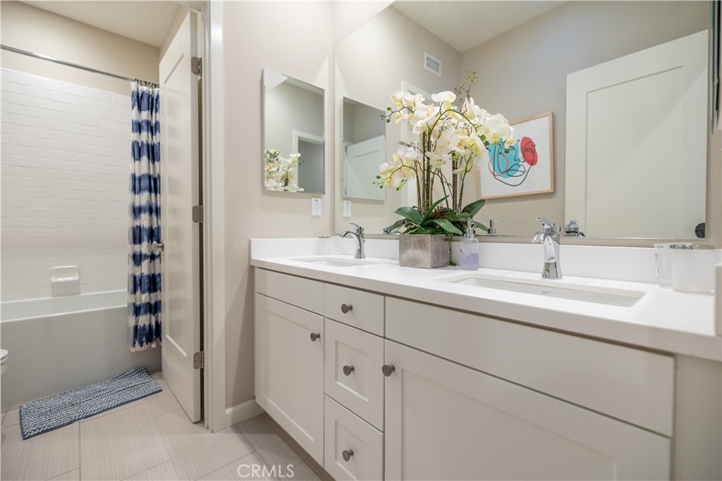 114 Falcon Ridge Irvine, CA 92618 - Photo 18 of 32