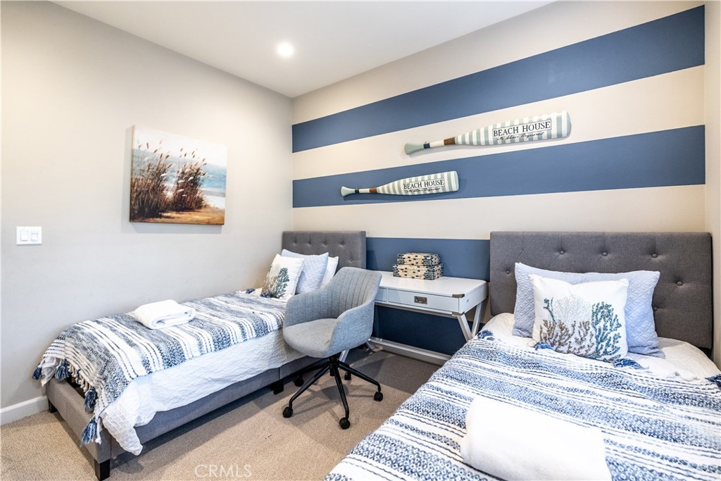 114 Falcon Ridge Irvine, CA 92618 - Photo 20 of 32