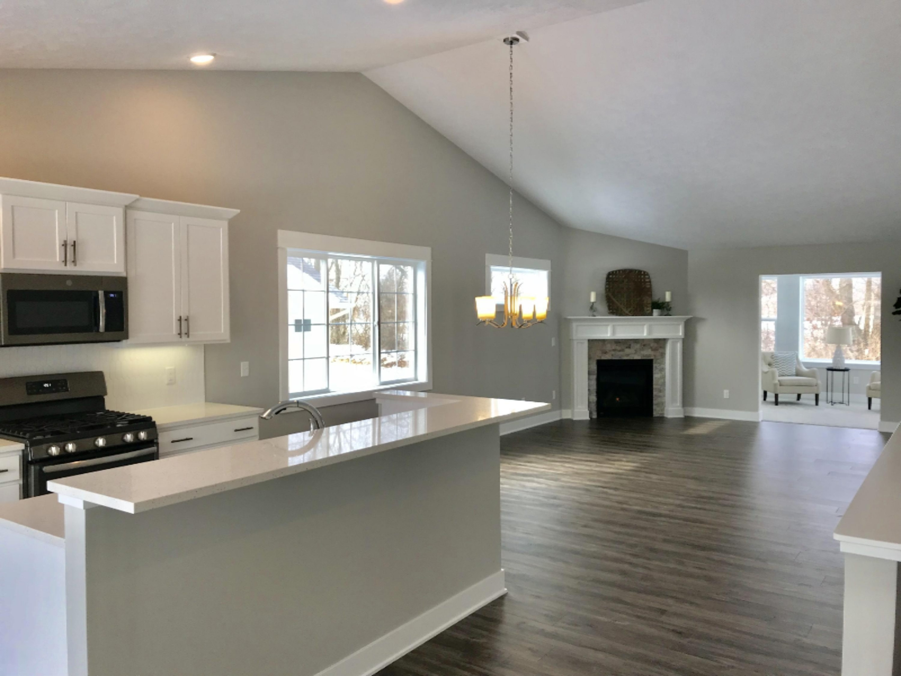76 Round Hill Road, Unit 20 Kalamazoo, MI 49009 - Photo 2 of 19 IMG_5589