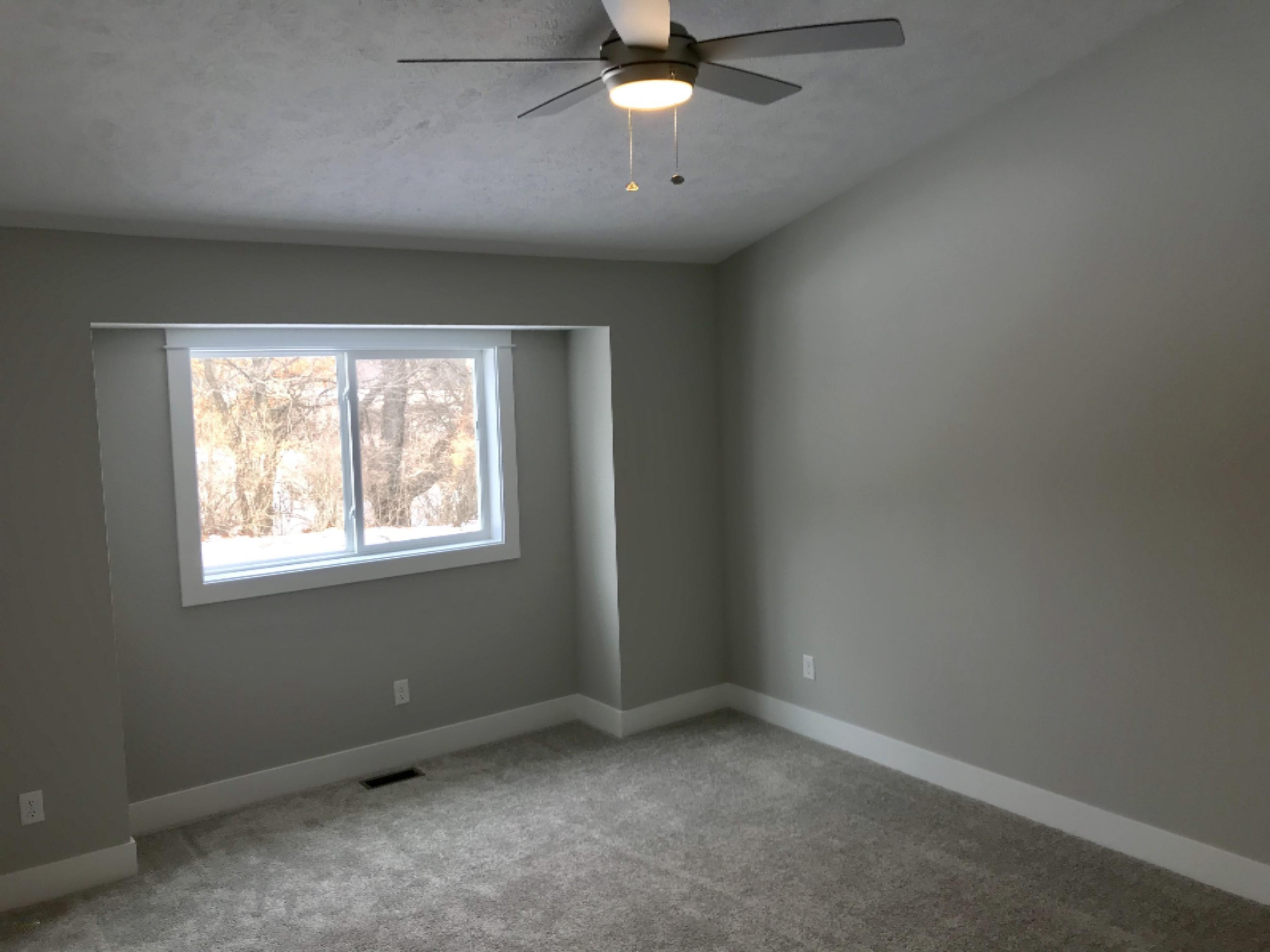 76 Round Hill Road, Unit 20 Kalamazoo, MI 49009 - Photo 8 of 19 IMG_5606