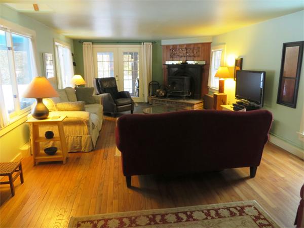 43 Country Club Road Greenfield, MA 01301 - Photo 8 of 30 Gallery Image 8