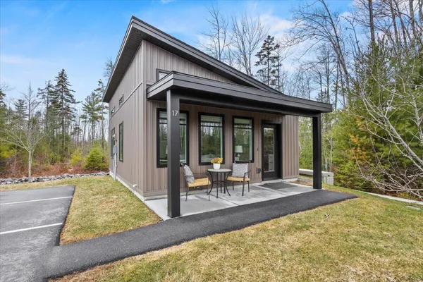 $425,000 | 17 Canter Way, Unit 17, Scarborough, ME 04074
