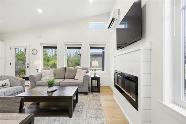 $425,000 | 17 Canter Way, Unit 17, Scarborough, ME 04074
