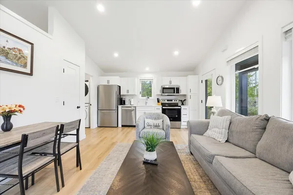 $425,000 | 17 Canter Way, Unit 17, Scarborough, ME 04074