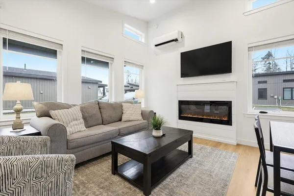 $425,000 | 17 Canter Way, Unit 17, Scarborough, ME 04074