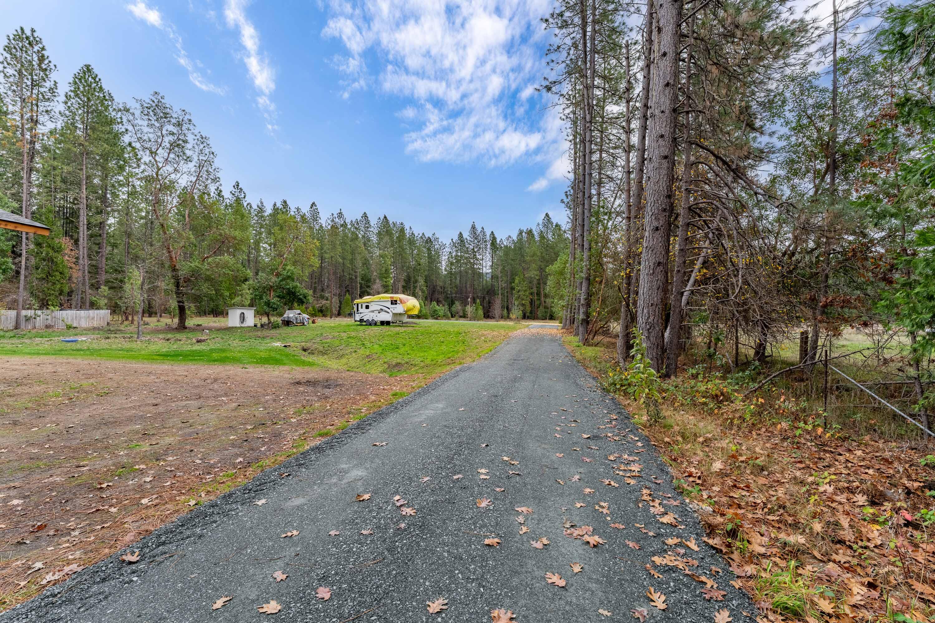 1740 Pleasant Creek Road Rogue River, OR 97537 - Photo 9 of 20 EXT (1 of 12)