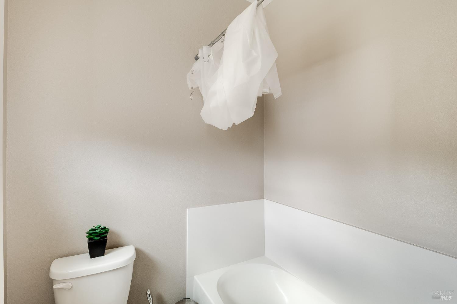 1715 Copperleaf Court Concord, CA 94519 - Photo 51 of 76