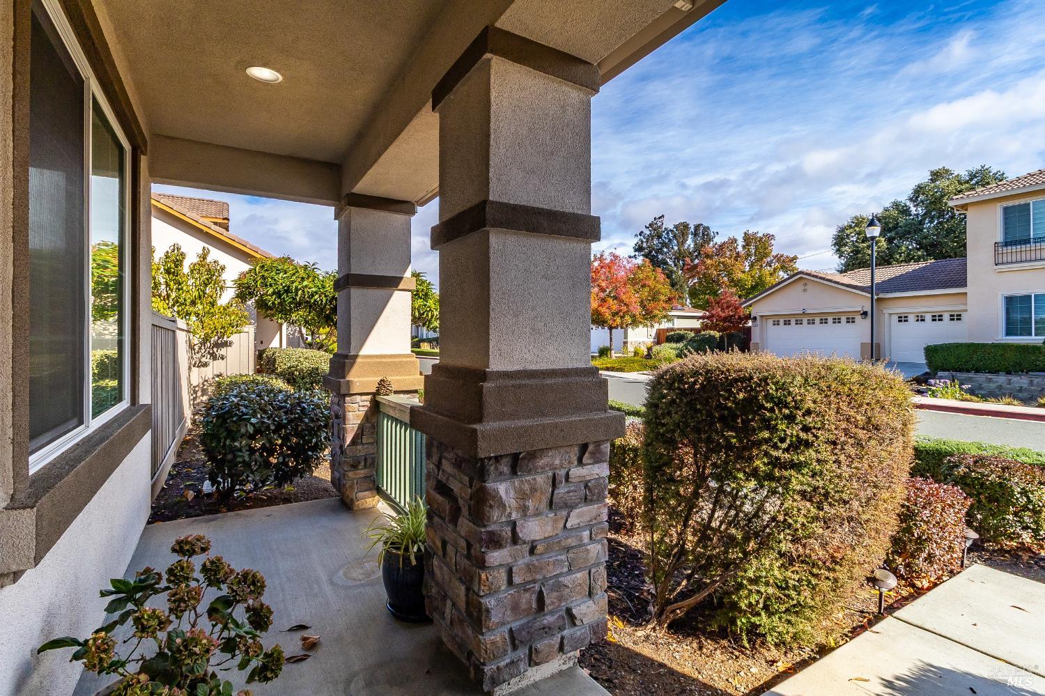 1715 Copperleaf Court Concord, CA 94519 - Photo 10 of 76