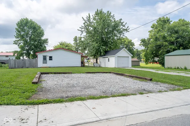 $191,000 | 32 Martinsville Street, Greencastle, IN 46135